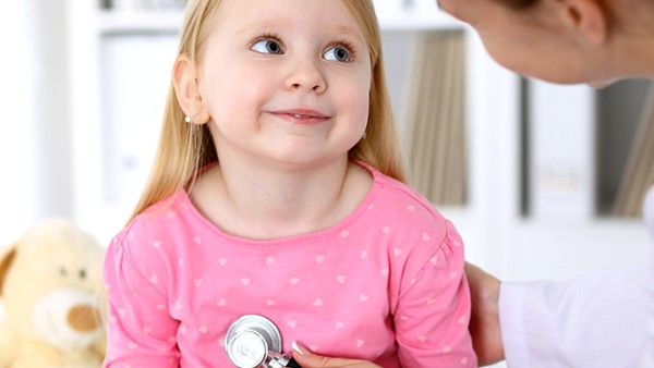 婴儿过敏性鼻炎的症状  婴儿过敏性鼻炎治疗方法
