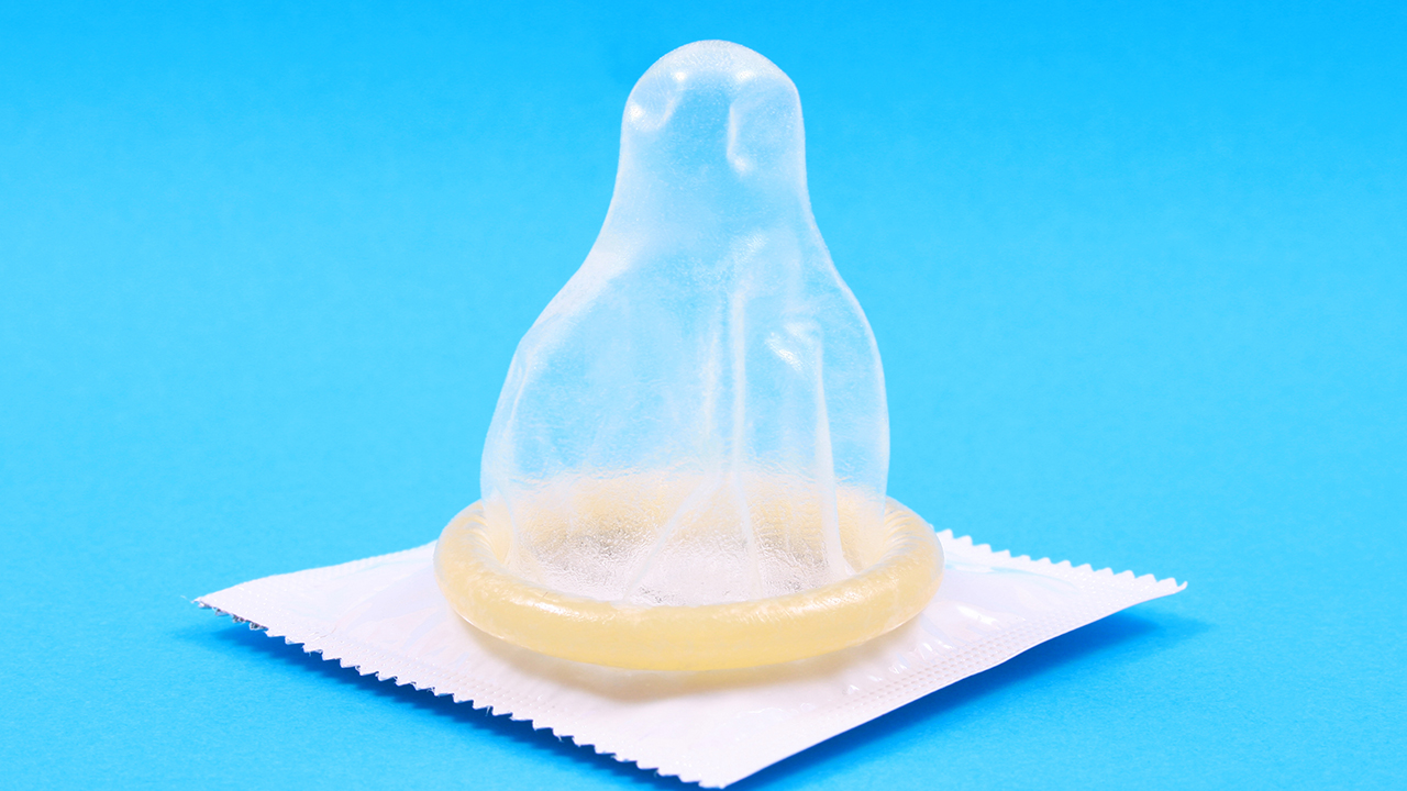 避孕套的正确使用方法是怎样的？避孕套使用完后如何处理