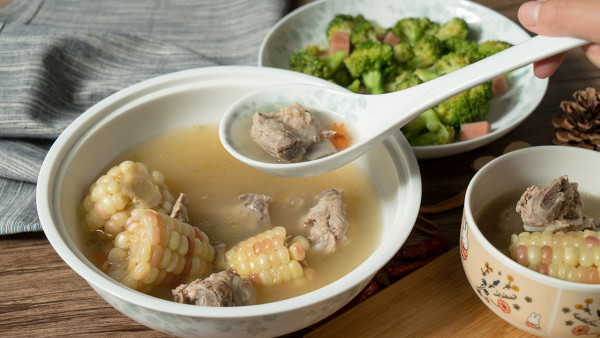 如何炖排骨汤最好吃？四款炖排骨汤的做法介绍