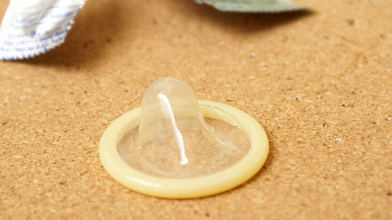 隐形避孕套的避孕几率是多少？如何使用隐形避孕套？