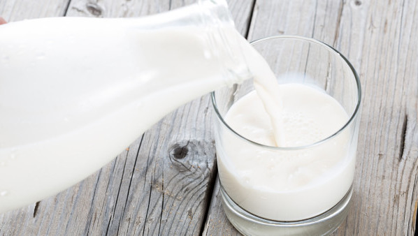 过期牛奶能喝吗