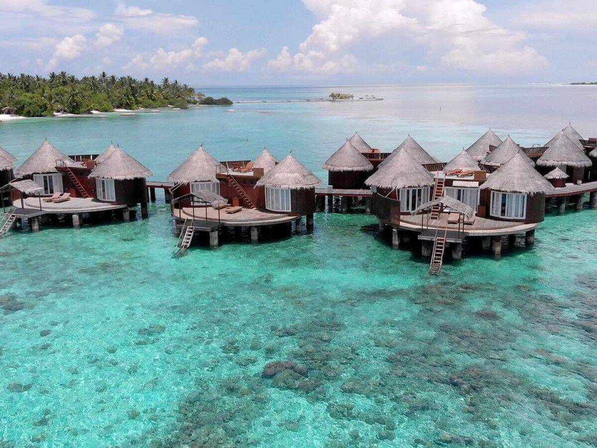 马尔代夫旅游天体浴体验游客的独特海洋之旅