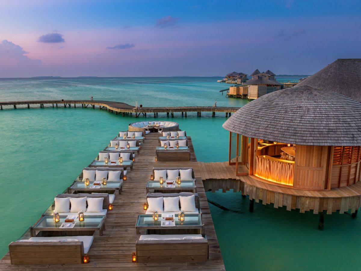 为什么要马尔代夫旅游，海天一色的美景等你来探索